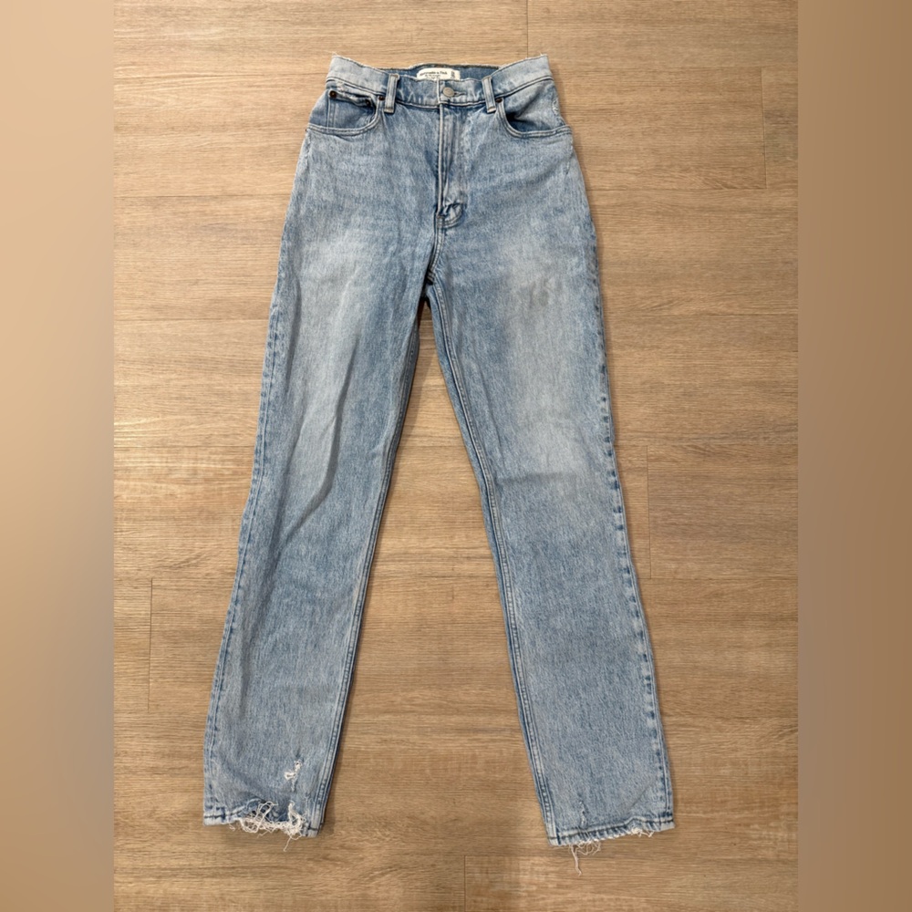 Women’s Abercrombie & Fitch Curve Love Light Wash Jeans